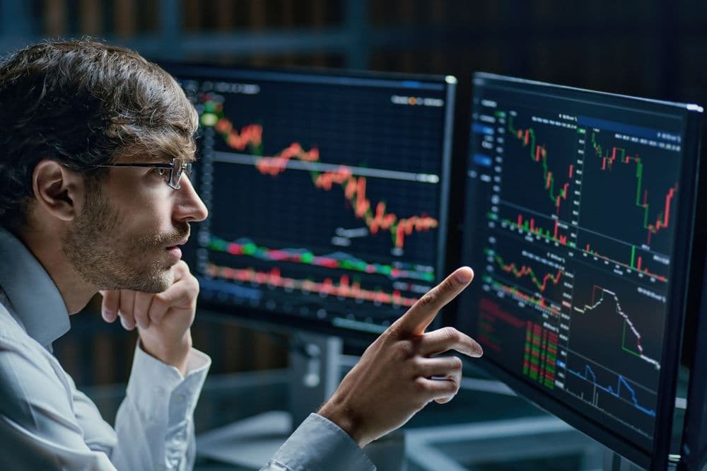 Napływy Bitcoina Dominują, gdy Kryptowaluty Notują Wzrost Inwestycji o $882M w Skali Tygodnia