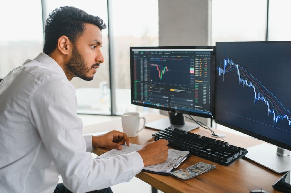 desktop-bloomberg-分析師警告,比特幣恐暴跌至-1-萬美元