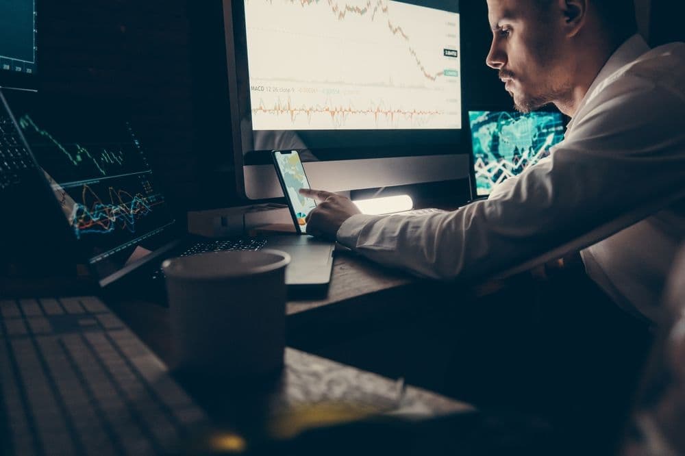 desktop-bitcoin-vượt-mốc-2-nghìn-tỷ-nhu-cầu-mua-mới-mạnh-động-lực-yếu-từ-giới-chuyên-nghiệp