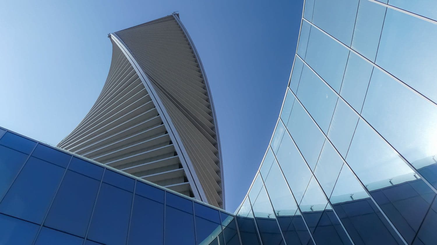 Pulso Semanal del Mercado Global – Resiliencia Tecnológica En Medio de la Turbulencia Comercial